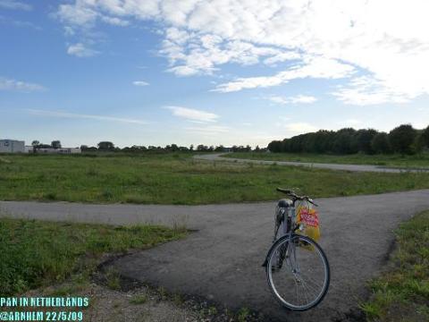 กับจักรยานคู่ใจ(ของโฮสต์มัม)ในเนเธอร์แลนด์